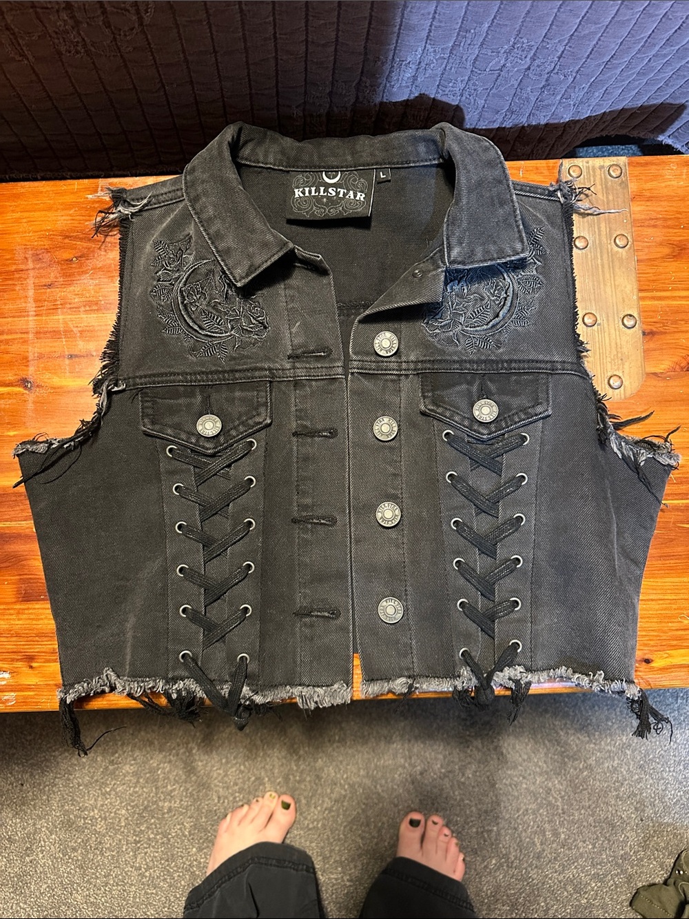 Killstar women’s crop black/gray wash denim vest size L
